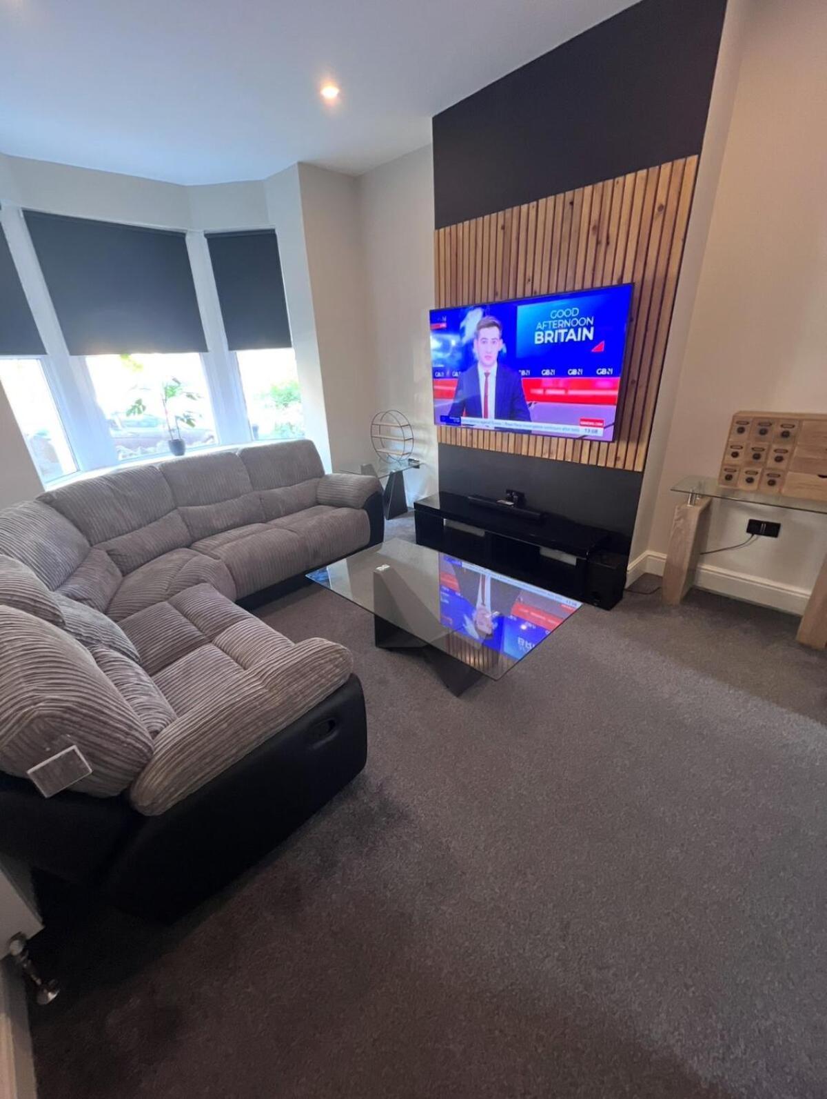 Modern 5 Bedroom Terraced Luxurious House Colwyn Bay Eksteriør billede